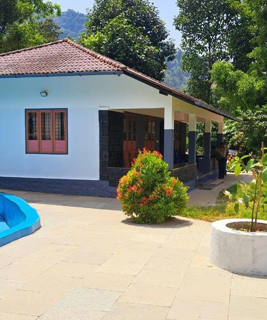 Poovanathil Farm Stay Anakkampoyil By Lexstays Vallikavungal 0*,